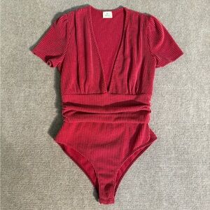 Blue Buttercup NWOT Red Fitted Ribbed Deep V Short Sleeve Bodysuit - Size Medium